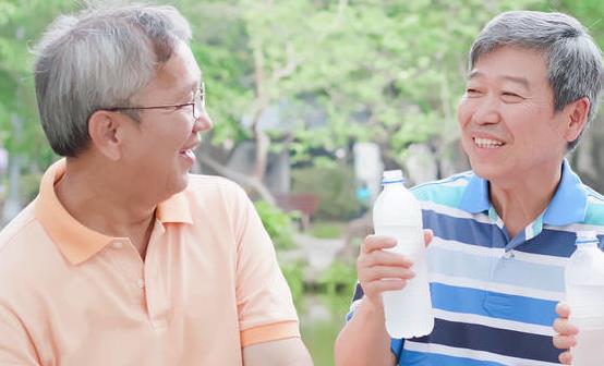 老年人增強記憶力動動手指 能有效刺激大腦