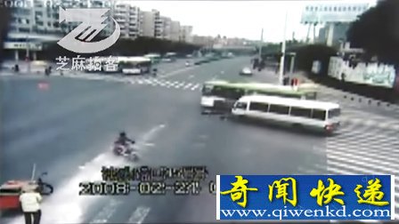 慘烈！365度探頭爆光福建車(chē)禍生命消失瞬間