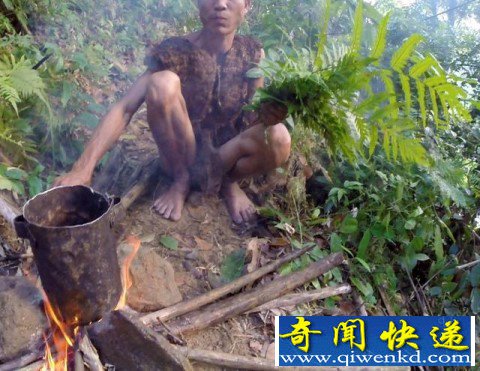 男子躲在森林里生吃40年動物肉，被人們發(fā)現(xiàn)后竟變成這樣