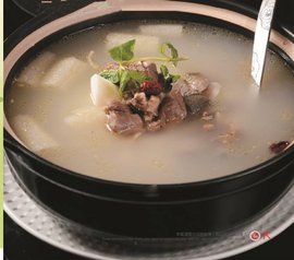 枸杞蟲(chóng)草淮山羊肉湯